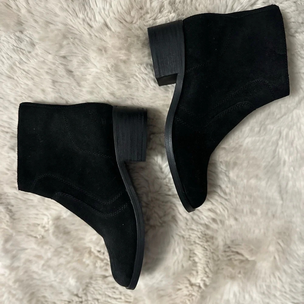 Gibson Latimer suede ankle boots